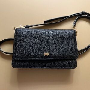 Michael Kors Crossbody Phone case